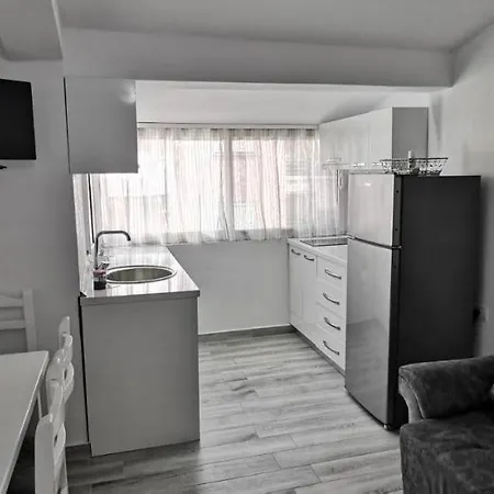 Mimoza Appartament Apartment Golem (Tirana)