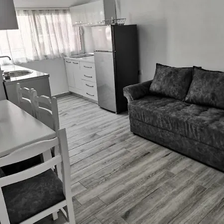 Mimoza Appartament Golem (Tirana)