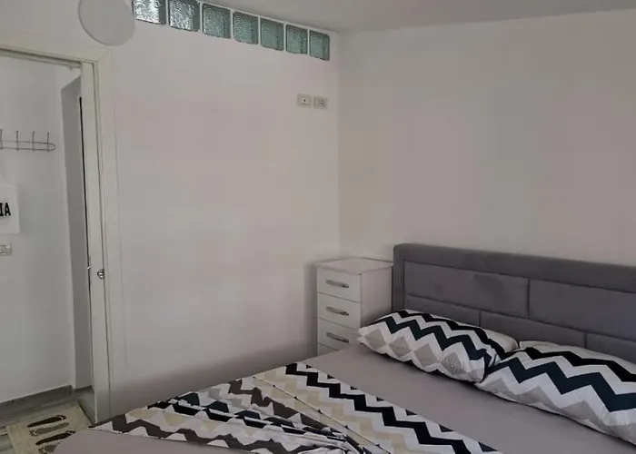 Mimoza Appartament Appartement