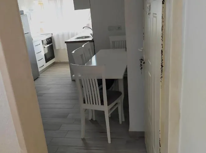 Appartement Mimoza Appartament *