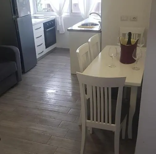 Mimoza Appartament Apartment